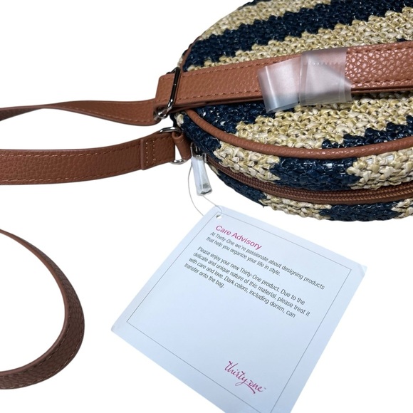 Thirty One Jewell Round Canteen Style Crossbody Purse Tan Navy Striped Straw NWT - Picture 2 of 16